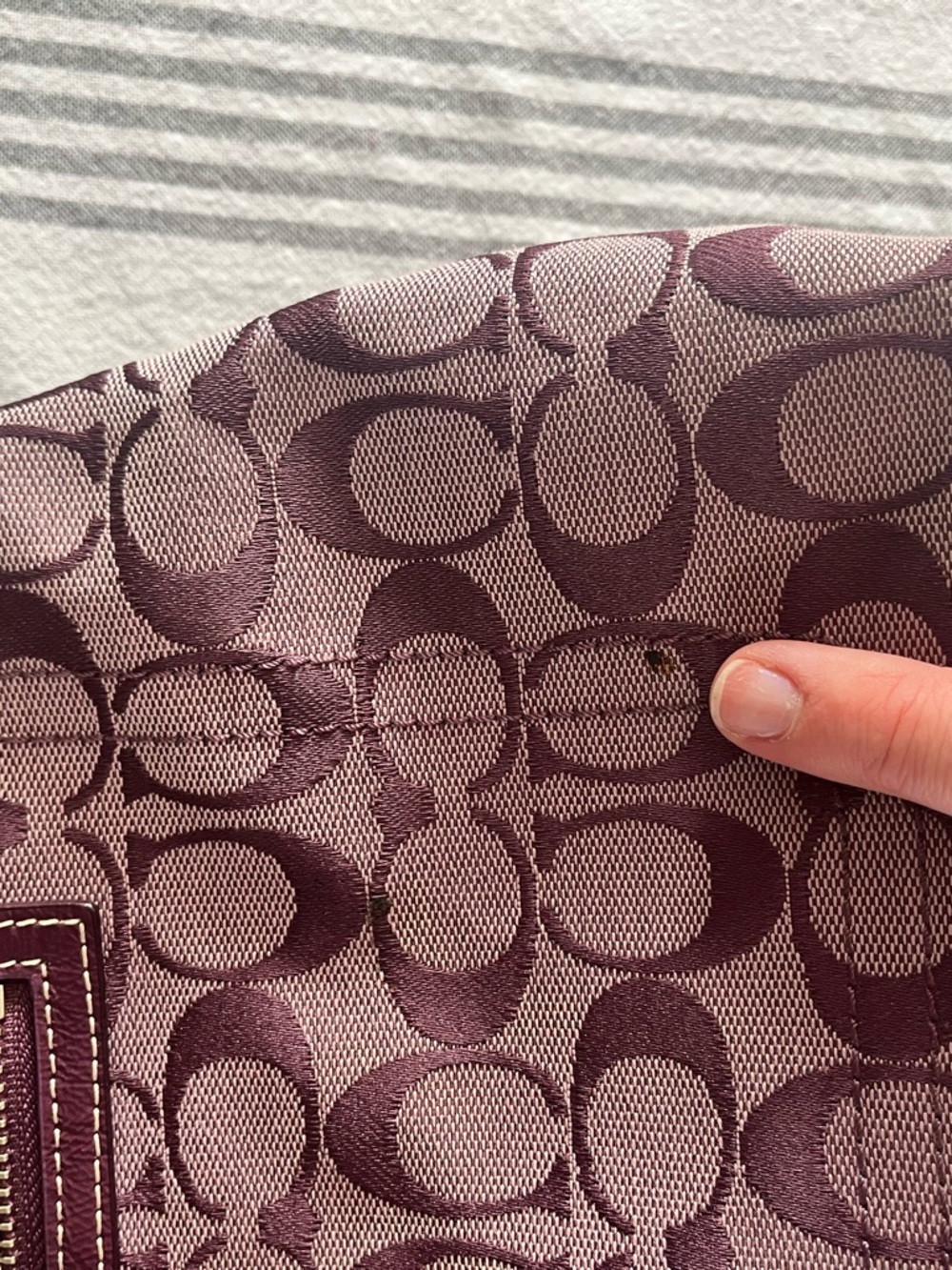 Coach Penelope Signature Shoulder Bag in Purple Plum - Picture 8 of 12
